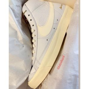 NIKE Blazer Mid ‘77 Vintage Popcorn
